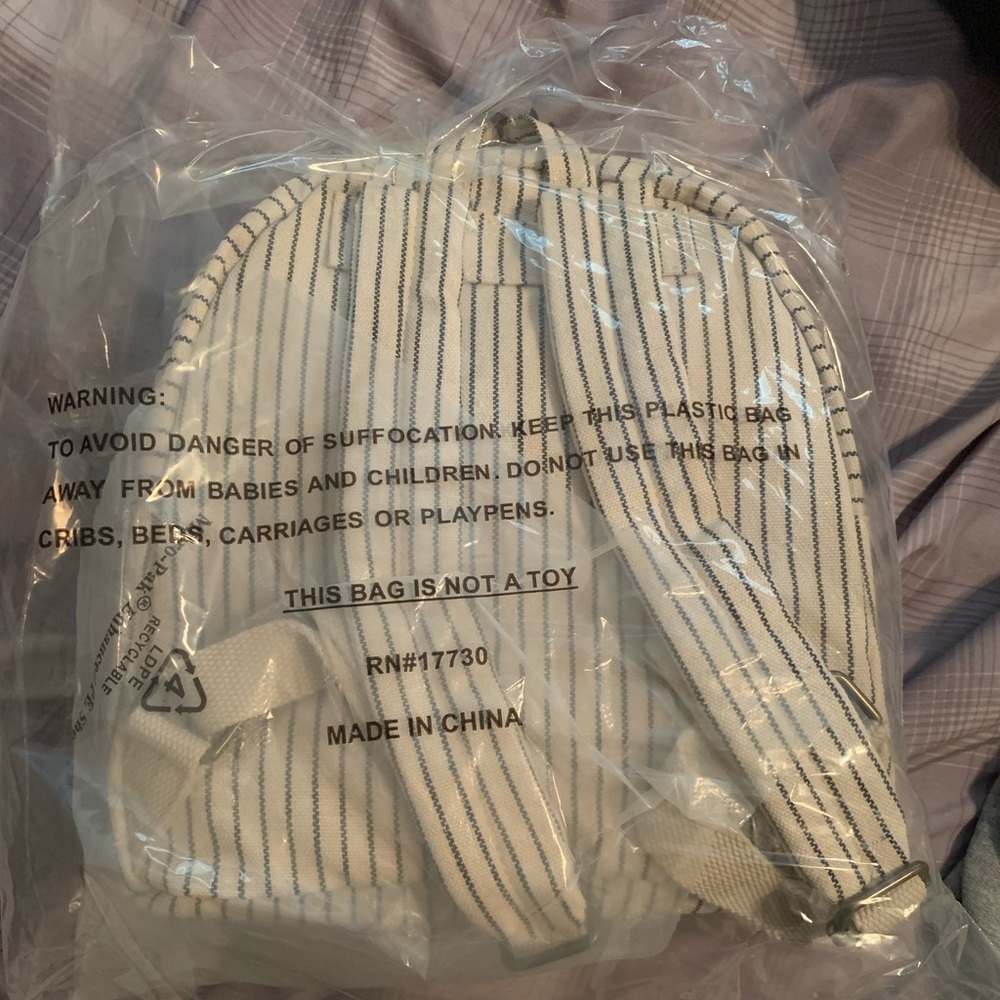 2 Pack Hearth & Hand with Magnolia Mini Backpack - Picture 8 of 8